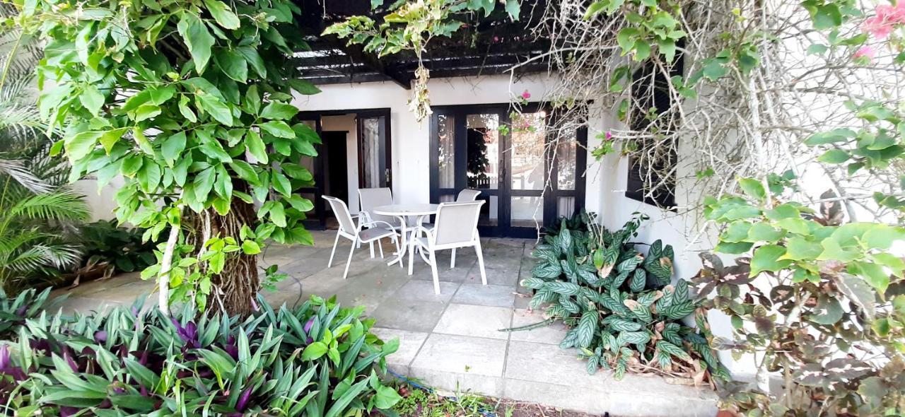 Villa Casarao Pe Na Areia Pero Cabo Frio Exterior foto
