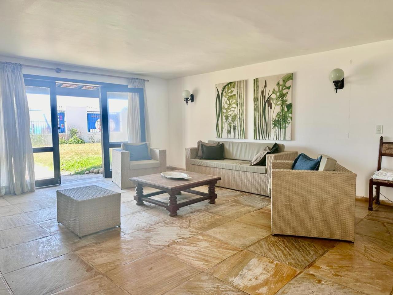 Villa Casarao Pe Na Areia Pero Cabo Frio Exterior foto